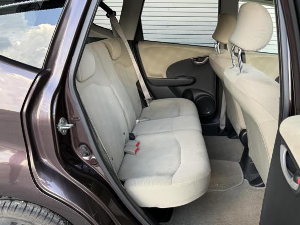 Honda Fit II с пробегом 2012 года, цена 795 000 рублей, 151116 км, хэтчбек, Автокод Объявления