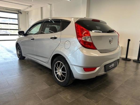 Hyundai Solaris I с пробегом 2014 года, цена 760 000 рублей, 170372 км, хэтчбек, Автокод Объявления