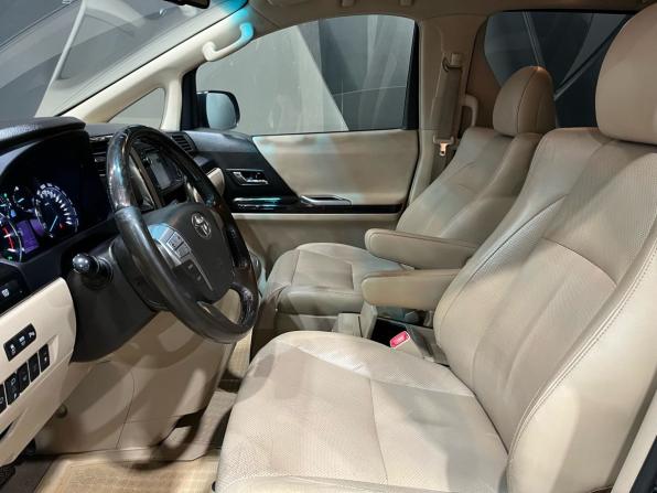Toyota Alphard II с пробегом 2012 года, цена 2 170 000 рублей, 235281 км, минивэн, Автокод Объявления