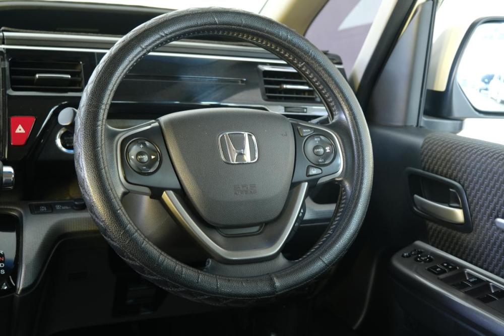 Honda Stepwgn V Омск  - изображение 12
