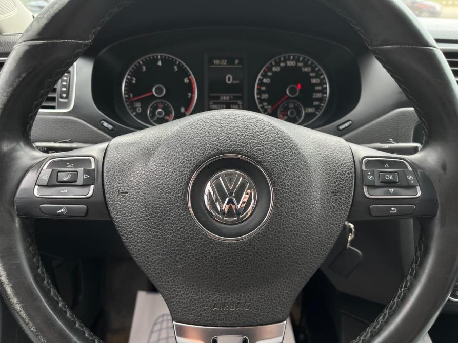 Volkswagen Jetta VI Октябрьский  - изображение 16