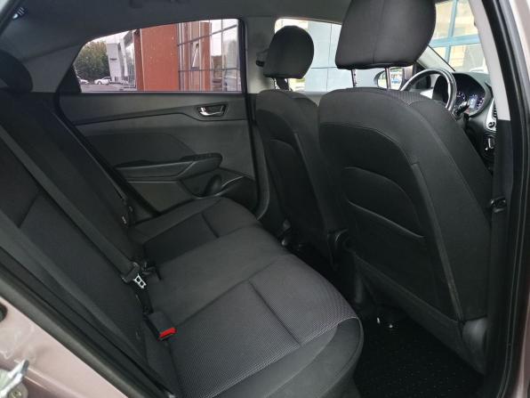 Hyundai Solaris II с пробегом 2018 года, цена 1 263 000 рублей, 104000 км, седан, Автокод Объявления