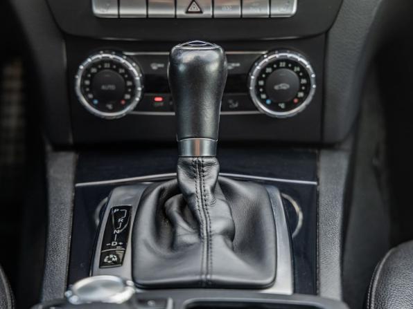 Mercedes-Benz C-Класс III (W204) Рестайлинг с пробегом 2013 года, цена 1 479 000 рублей, 261000 км, седан, Автокод Объявления