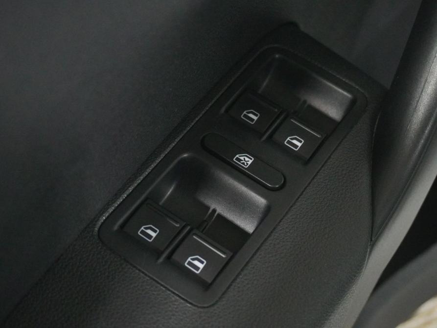 Volkswagen Polo V Рестайлинг Вологда  - изображение 14