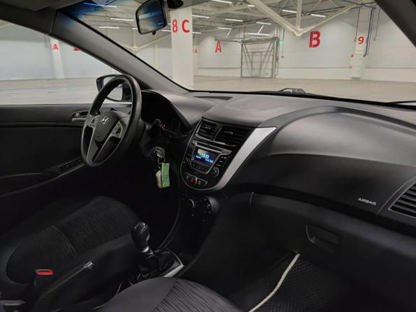 Hyundai Solaris I Рестайлинг с пробегом 2015 года, цена 850 000 рублей, 168114 км, седан, Автокод Объявления