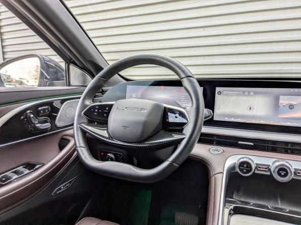 Exeed TXL I Рестайлинг 2 с пробегом 2023 года, цена 2 699 000 рублей, 31642 км, внедорожник, Автокод Объявления