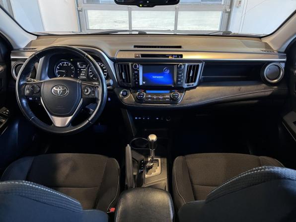 Toyota RAV4 IV (XA40) Рестайлинг с пробегом 2018 года, цена 2 732 500 рублей, 176164 км, внедорожник, Автокод Объявления