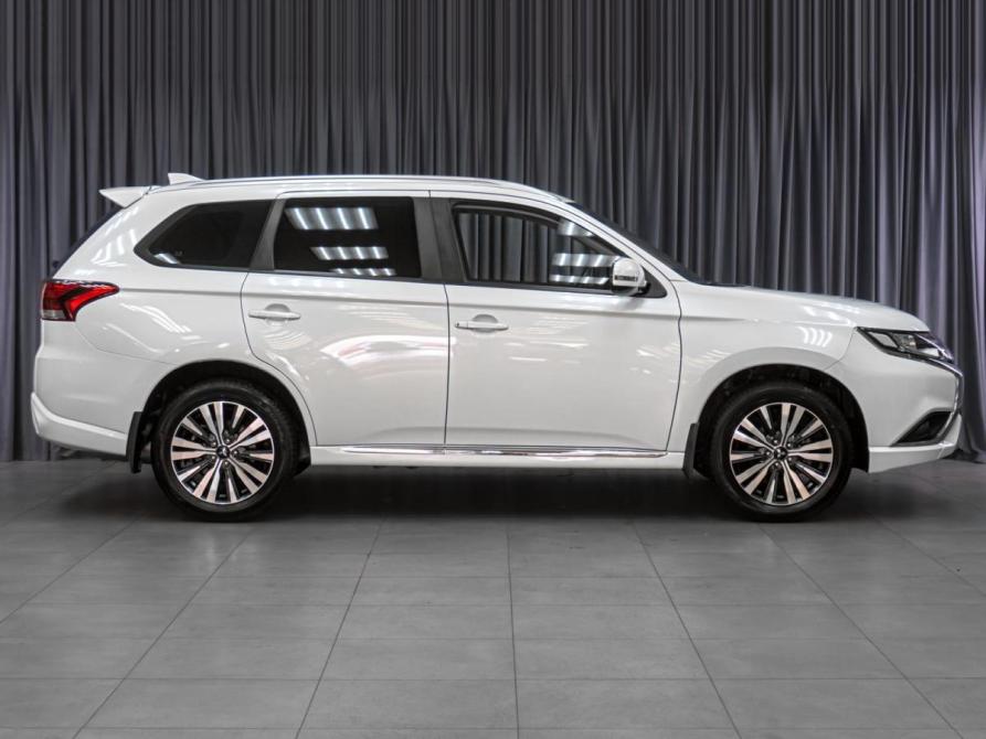 Mitsubishi Outlander III Рестайлинг 3 Тюмень  - изображение 5