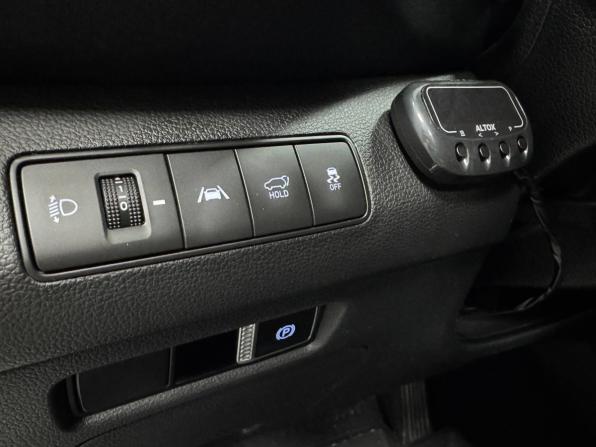 Hyundai Santa Fe IV Рестайлинг с пробегом 2022 года, цена 2 600 000 рублей, 121419 км, внедорожник, Автокод Объявления