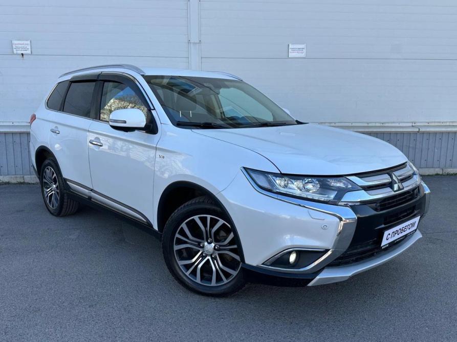 Mitsubishi Outlander III Рестайлинг 2 Санкт-Петербург  - изображение 3