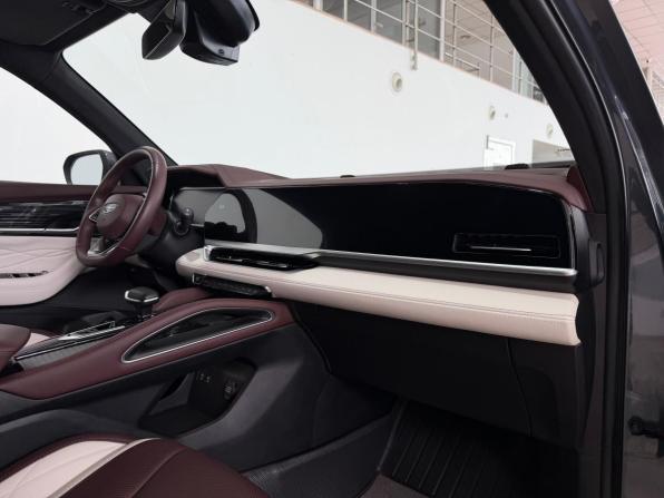 Geely Monjaro I с пробегом 2023 года, цена 3 200 000 рублей, 17940 км, внедорожник, Автокод Объявления