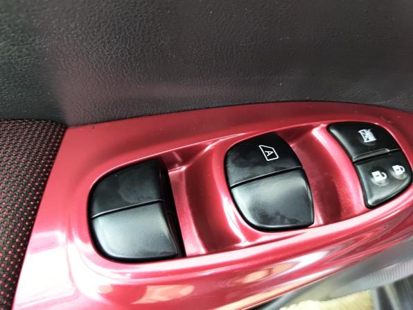 Nissan Juke I с пробегом 2011 года, цена 930 000 рублей, 194312 км, внедорожник, Автокод Объявления