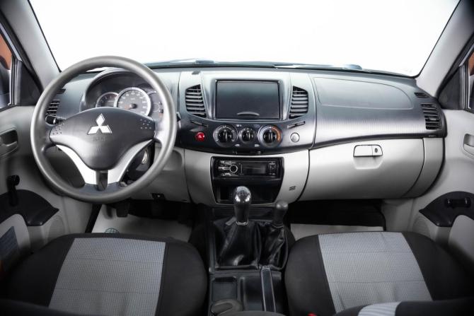 Mitsubishi L200 IV Рестайлинг с пробегом 2013 года, цена 1 899 000 рублей, 202000 км, offers.body_type.unknown, Автокод Объявления