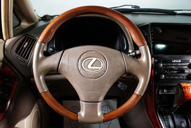 Lexus RX I с пробегом 2002 года, цена 929 000 рублей, 282000 км, внедорожник, Автокод Объявления