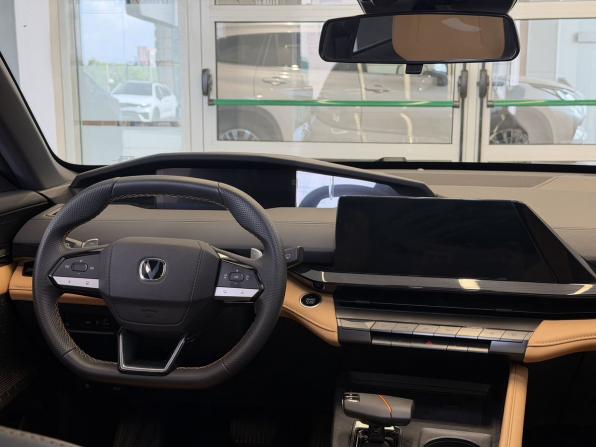 Changan UNI-V I с пробегом 2023 года, цена 2 160 000 рублей, 61000 км, лифтбек, Автокод Объявления
