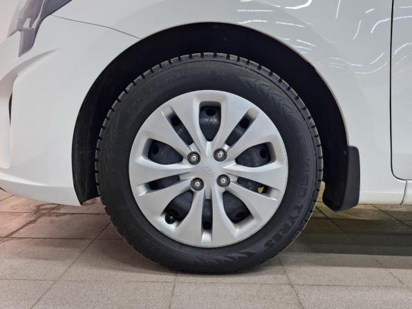 Kia Rio IV Рестайлинг с пробегом 2021 года, цена 1 555 000 рублей, 59692 км, седан, Автокод Объявления