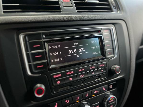 Volkswagen Jetta VI Рестайлинг с пробегом 2014 года, цена 1 179 900 рублей, 121500 км, седан, Автокод Объявления