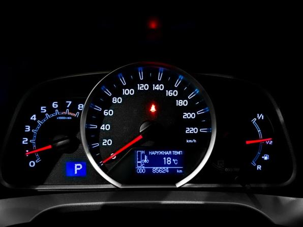 Toyota RAV4 IV (XA40) с пробегом 2013 года, цена 2 100 000 рублей, 85620 км, внедорожник, Автокод Объявления