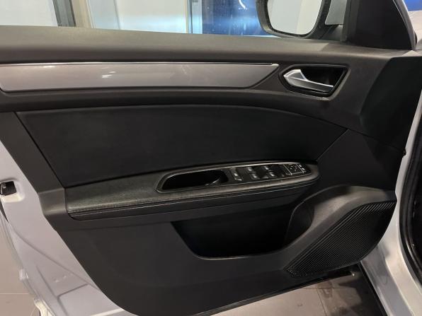 Renault Arkana I с пробегом 2019 года, цена 1 830 000 рублей, 61446 км, внедорожник, Автокод Объявления