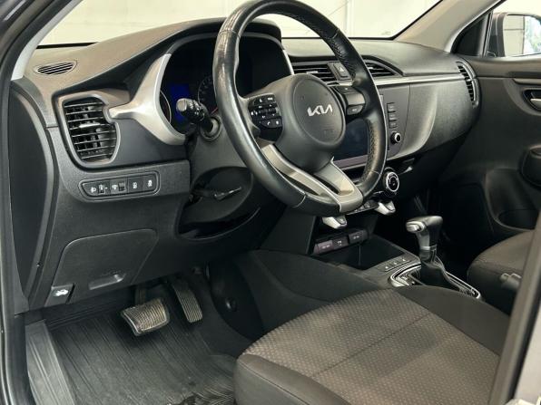 Kia Rio IV Рестайлинг с пробегом 2021 года, цена 1 670 000 рублей, 51300 км, седан, Автокод Объявления