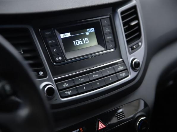 Hyundai Tucson III с пробегом 2015 года, цена 1 990 000 рублей, 111218 км, внедорожник, Автокод Объявления