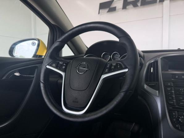 Opel Astra J Рестайлинг с пробегом 2014 года, цена 849 000 рублей, 183000 км, хэтчбек, Автокод Объявления