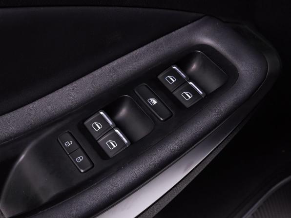Omoda S5 с пробегом 2024 года, цена 1 310 000 рублей, 100884 км, седан, Автокод Объявления