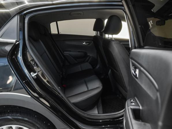 Kia Rio IV Рестайлинг с пробегом 2021 года, цена 2 099 000 рублей, 19692 км, хэтчбек, Автокод Объявления