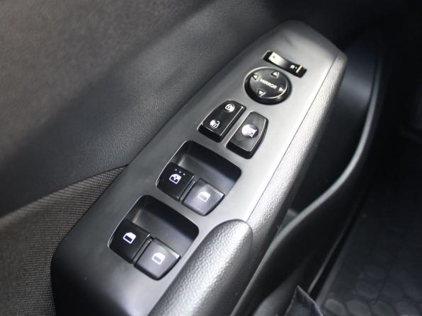 Hyundai Solaris II с пробегом 2019 года, цена 1 049 000 рублей, 145008 км, седан, Автокод Объявления