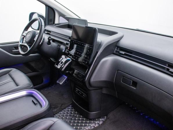 Hyundai Staria I с пробегом 2022 года, цена 5 018 000 рублей, 58800 км, минивэн, Автокод Объявления