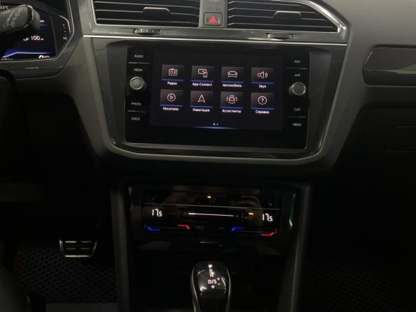 Volkswagen Tiguan II Рестайлинг с пробегом 2022 года, цена 3 200 000 рублей, 61340 км, внедорожник, Автокод Объявления