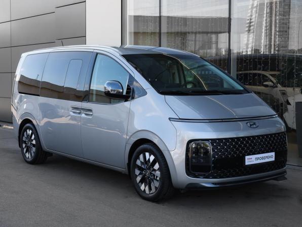 Hyundai Staria I с пробегом 2022 года, цена 4 950 000 рублей, 20013 км, минивэн, Автокод Объявления