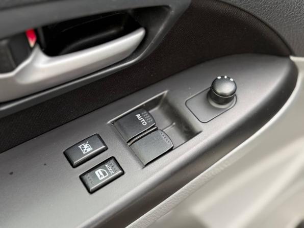 Suzuki SX4 I (Classic) Рестайлинг с пробегом 2013 года, цена 950 000 рублей, 106000 км, хэтчбек, Автокод Объявления