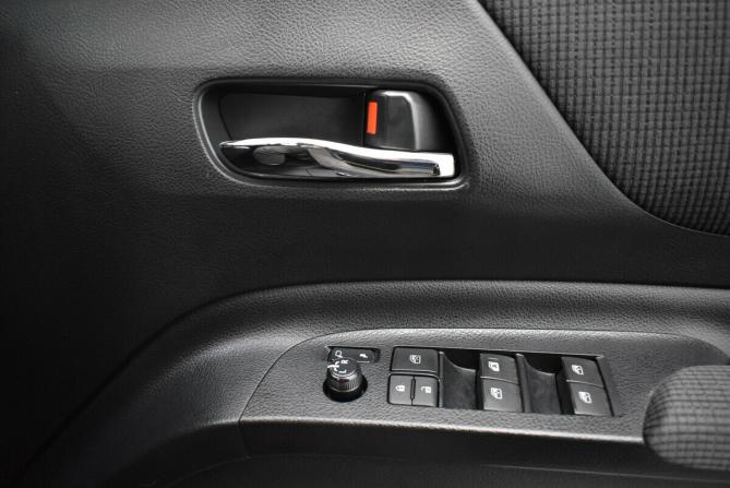 Toyota Sienta II Рестайлинг с пробегом 2018 года, цена 1 095 000 рублей, 119059 км, минивэн, Автокод Объявления