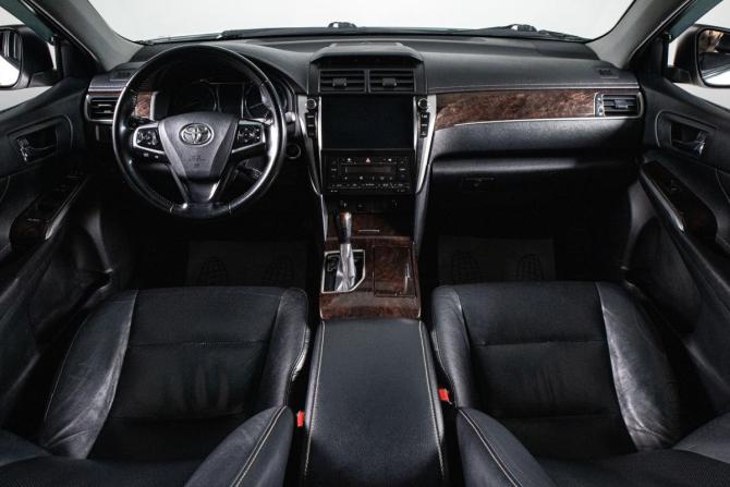 Toyota Camry VII (XV50) Рестайлинг 2 с пробегом 2017 года, цена 2 199 000 рублей, 182873 км, седан, Автокод Объявления