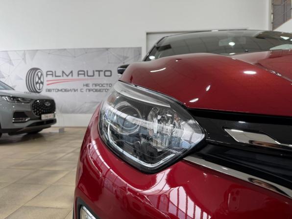 Renault Kaptur I Рестайлинг с пробегом 2021 года, цена 1 700 000 рублей, 72000 км, внедорожник, Автокод Объявления