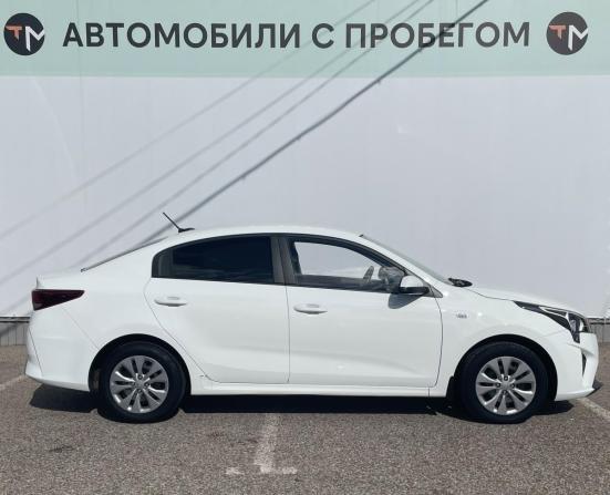 Kia Rio IV Рестайлинг с пробегом 2020 года, цена 1 538 400 рублей, 75342 км, седан, Автокод Объявления