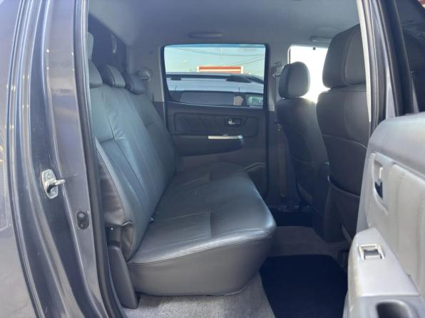 Toyota Hilux VII Рестайлинг с пробегом 2011 года, цена 1 999 500 рублей, 293541 км, пикап, Автокод Объявления