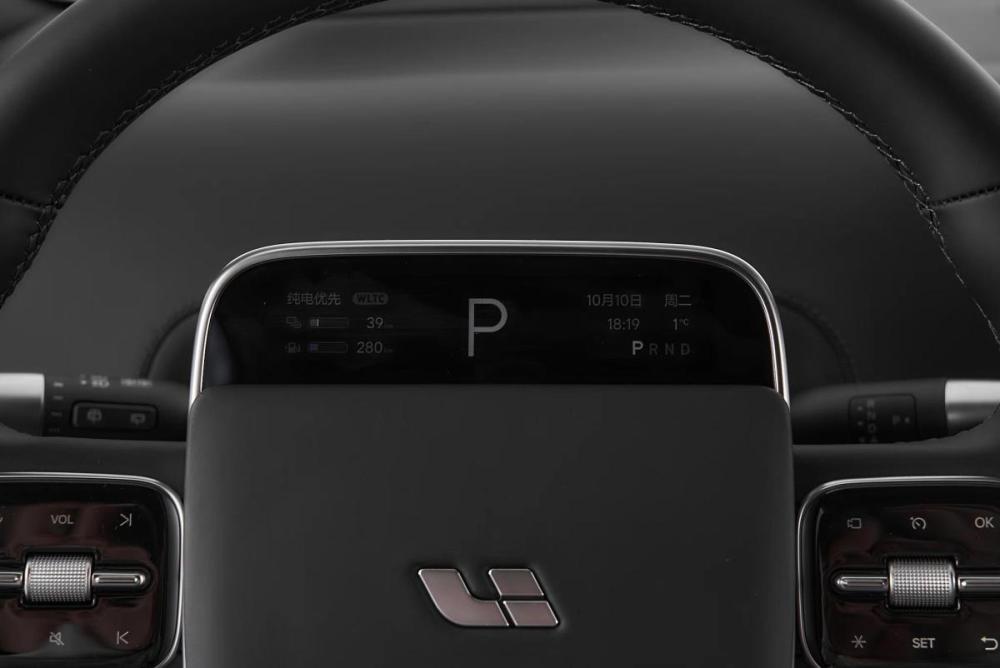 Li Auto (Lixiang) L9 I Рестайлинг Москва  - изображение 10