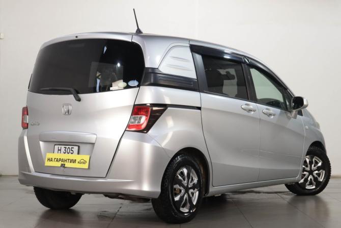 Honda Freed I Рестайлинг с пробегом 2010 года, цена 959 000 рублей, 124200 км, компактвэн, Автокод Объявления