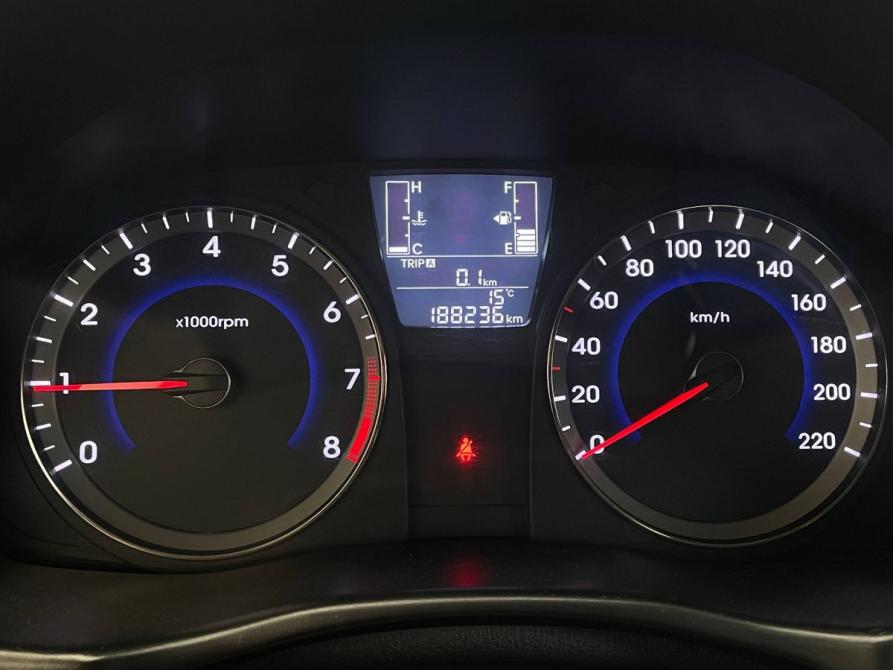 Hyundai Solaris I Рестайлинг Стерлитамак  - изображение 26
