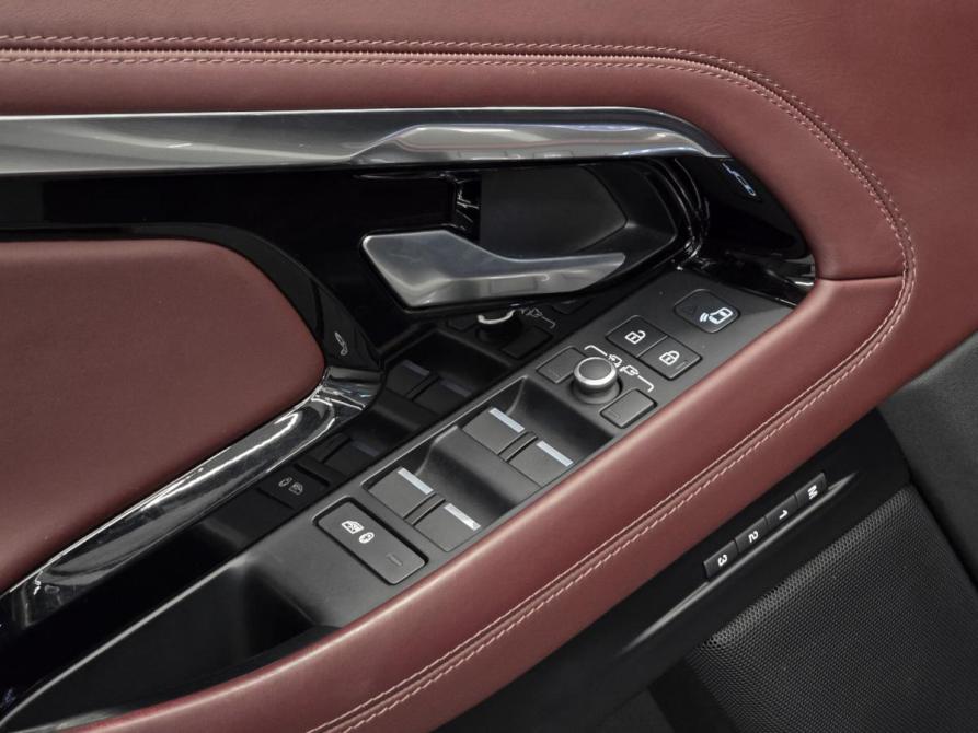 Land Rover Range Rover Evoque II Красноярск  - изображение 24