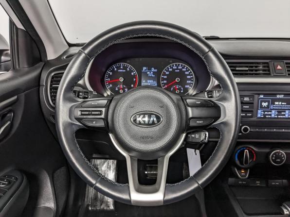 Kia Rio IV Рестайлинг с пробегом 2021 года, цена 1 655 000 рублей, 41914 км, седан, Автокод Объявления