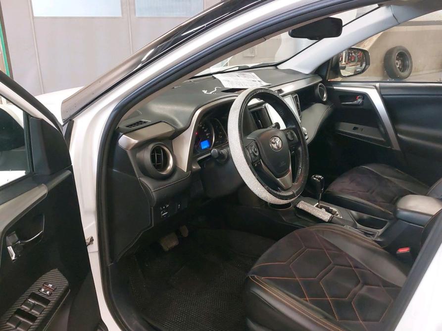 Toyota RAV4 IV (XA40) Москва  - изображение 5