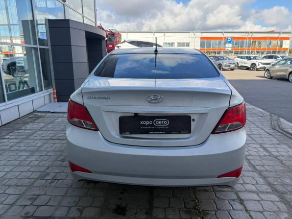 Hyundai Solaris I Рестайлинг с пробегом 2015 года, цена 800 000 рублей, 158538 км, седан, Автокод Объявления