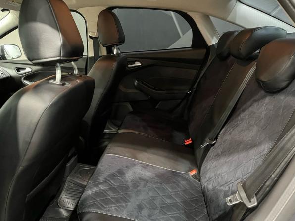 Ford Focus III Рестайлинг с пробегом 2015 года, цена 999 000 рублей, 154071 км, седан, Автокод Объявления