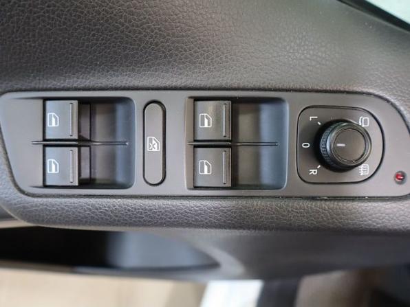 Volkswagen Tiguan I Рестайлинг с пробегом 2016 года, цена 1 573 000 рублей, 131729 км, внедорожник, Автокод Объявления