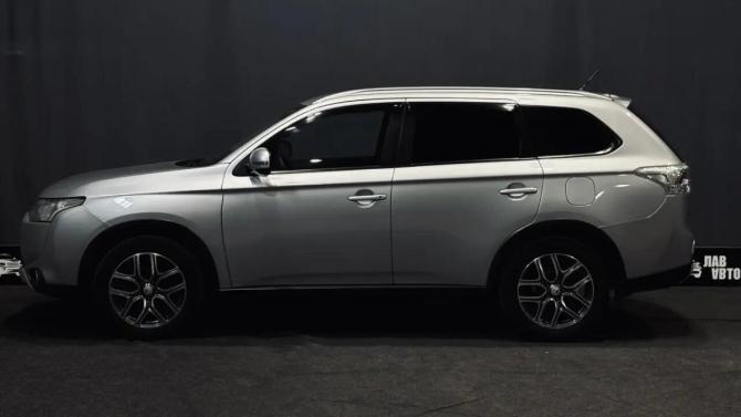 Mitsubishi Outlander III с пробегом 2014 года, цена 1 300 000 рублей, 210000 км, внедорожник, Автокод Объявления