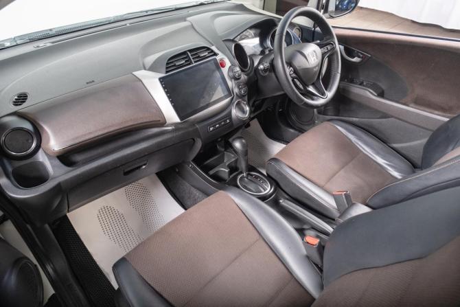Honda Fit Shuttle I с пробегом 2011 года, цена 1 079 000 рублей, 195000 км, универсал, Автокод Объявления