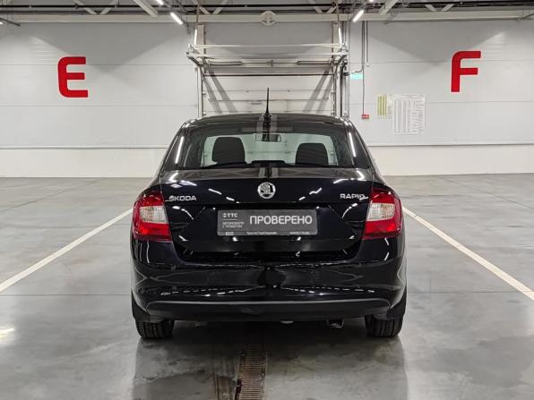 Skoda Rapid I Рестайлинг с пробегом 2018 года, цена 1 020 000 рублей, 200287 км, лифтбек, Автокод Объявления